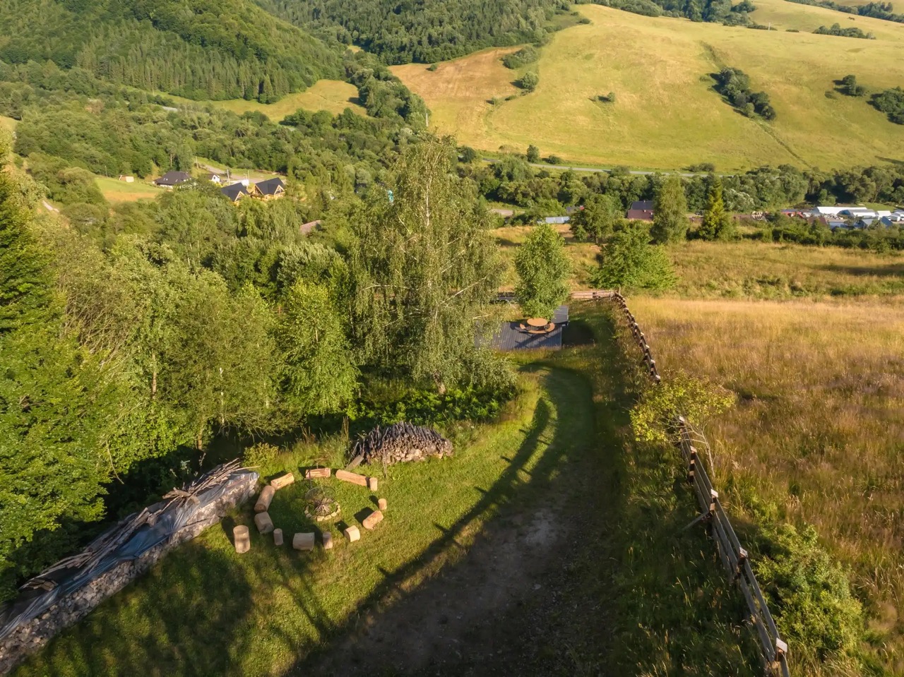 Leluchów Na odludziu 1127263
